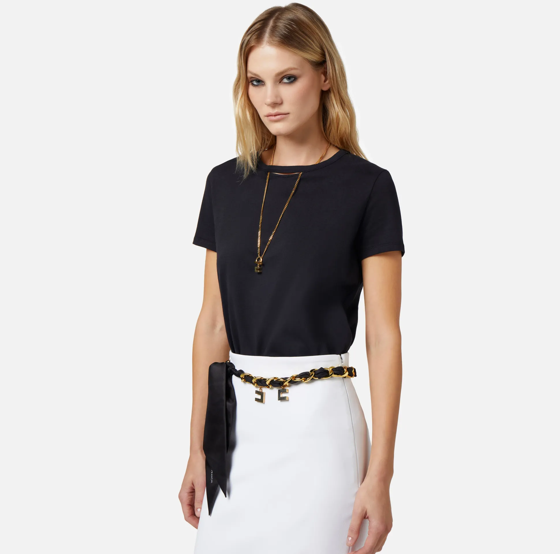 Elisabetta Franchi Top, T-Shirt & Body^T-Shirt In Jersey Con Cut-Out E Collana